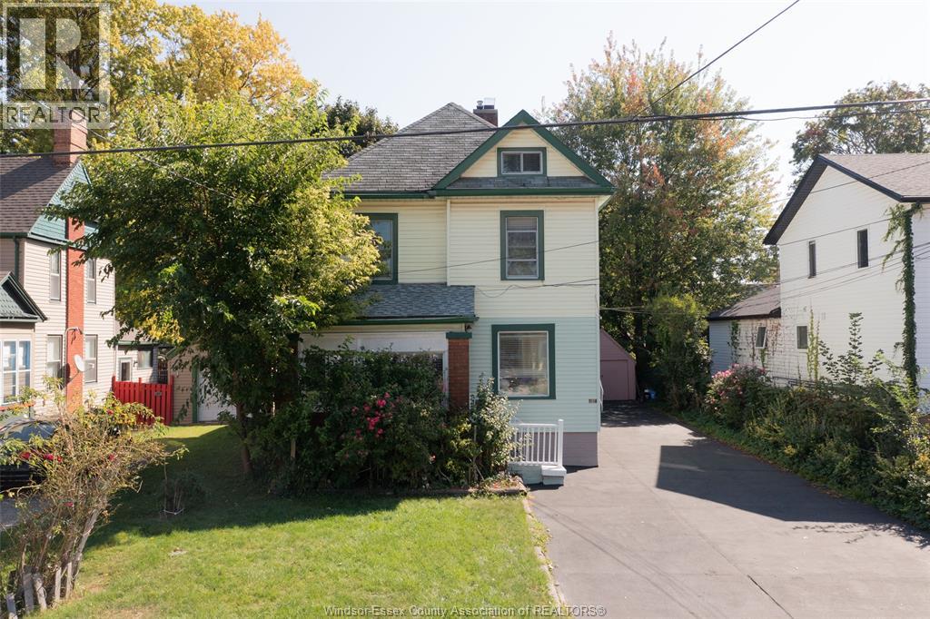 55 Grant St, Chatham, ON N7L 1V1