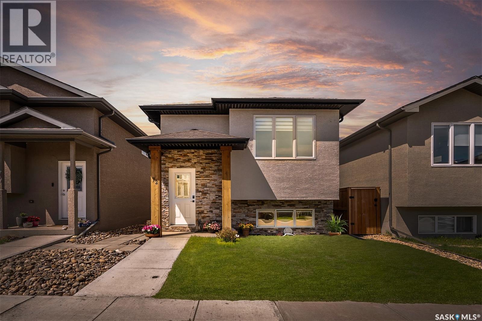 72 Brigham Rd, Moose Jaw, SK S6K 0A7