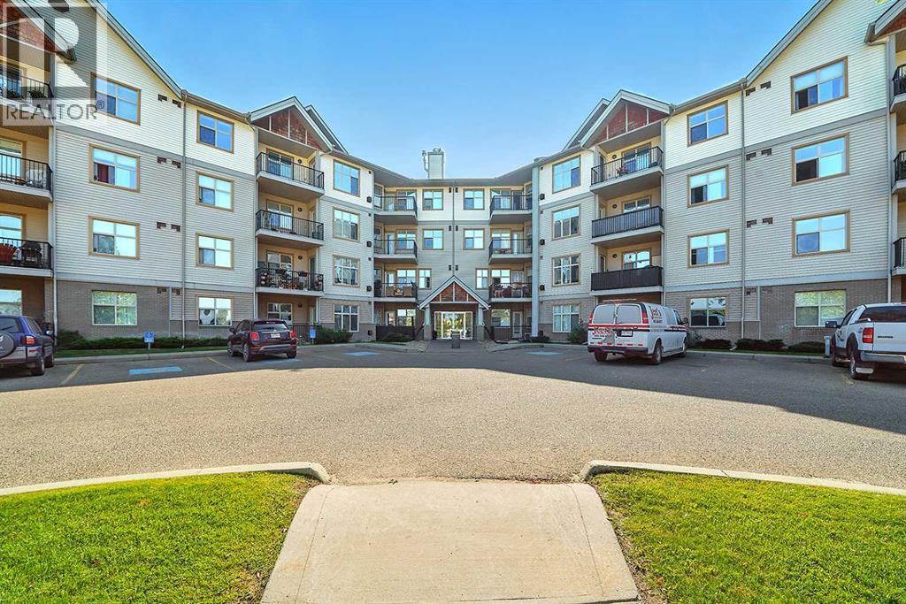100 Lakeway Boulevard Unit 218, Sylvan Lake, AB T4S 0A4