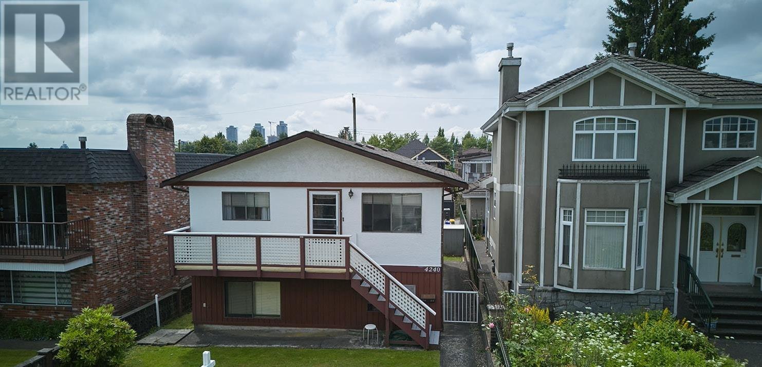 4240 Dundas St, Burnaby, BC V5C 1B1