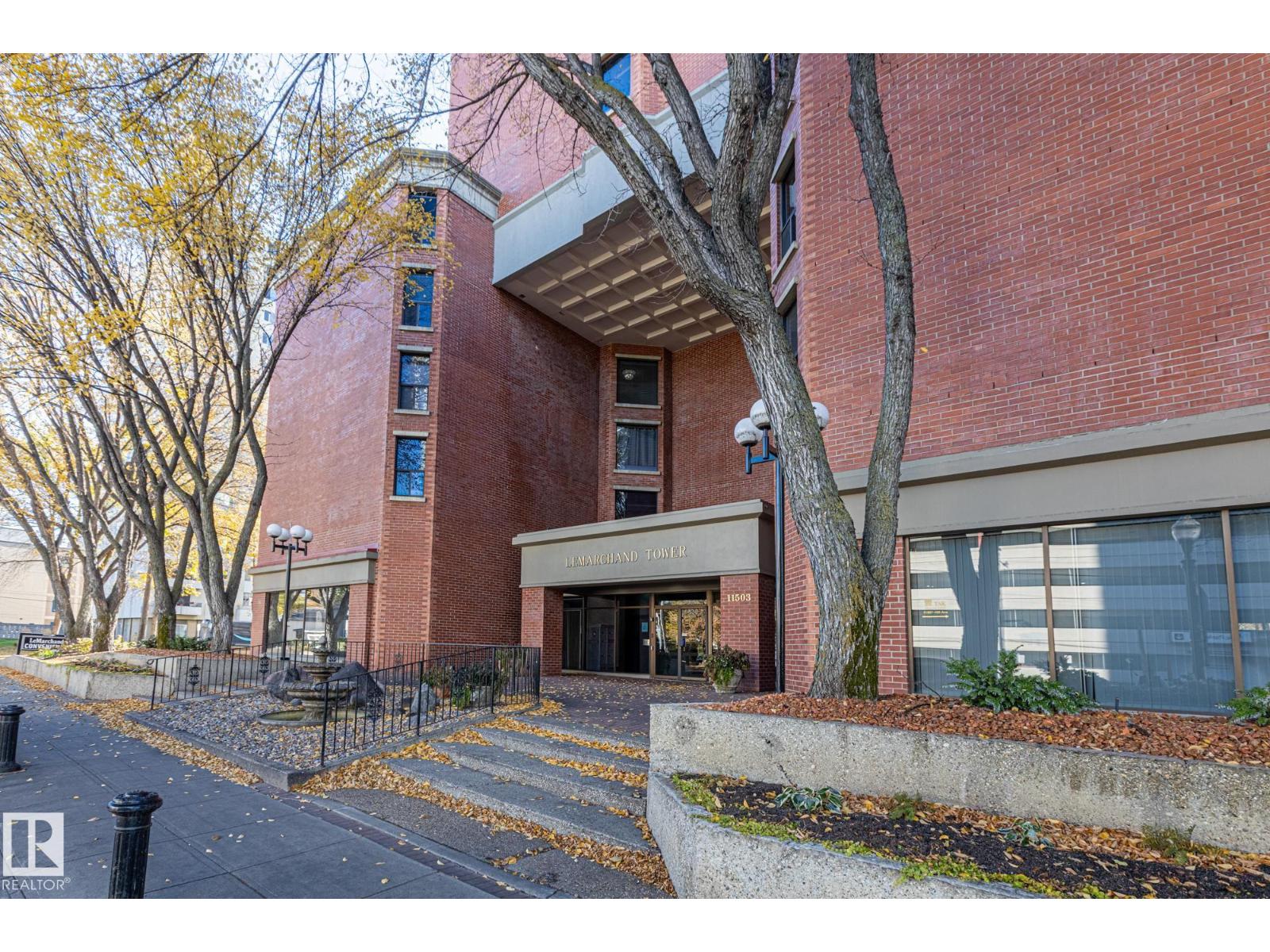 11503 100 Avenue Northwest #602, Edmonton, AB T5K 2K7