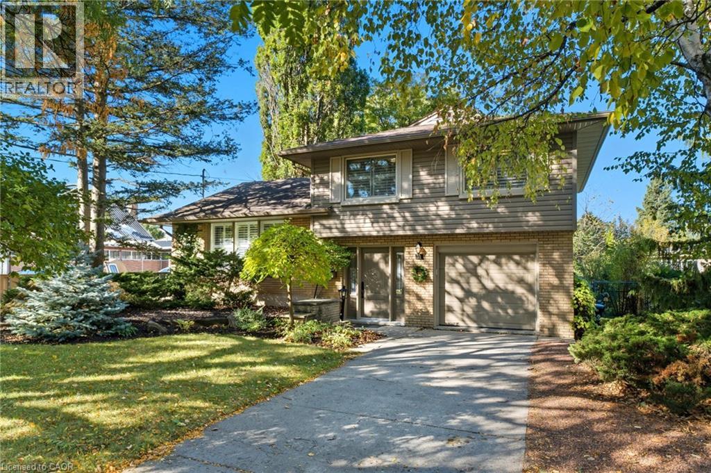 37 Kensington Ave, Kitchener, ON N2B 1J5