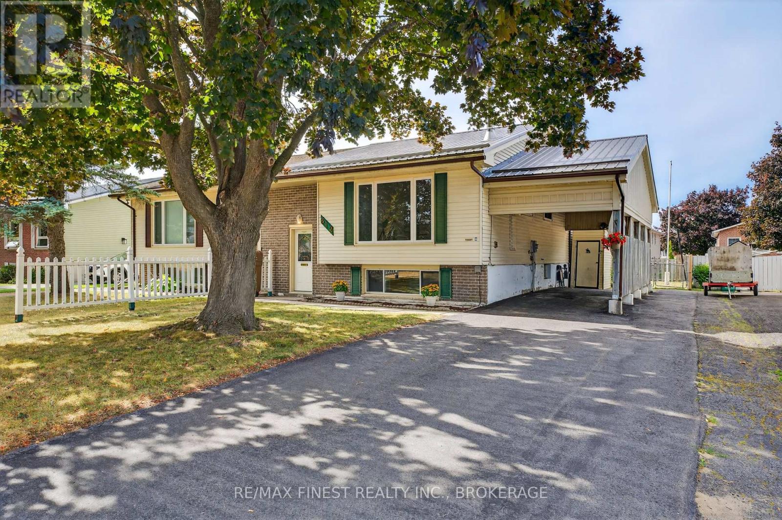 812 Cunningham Cres, Brockville, ON K6V 6H2