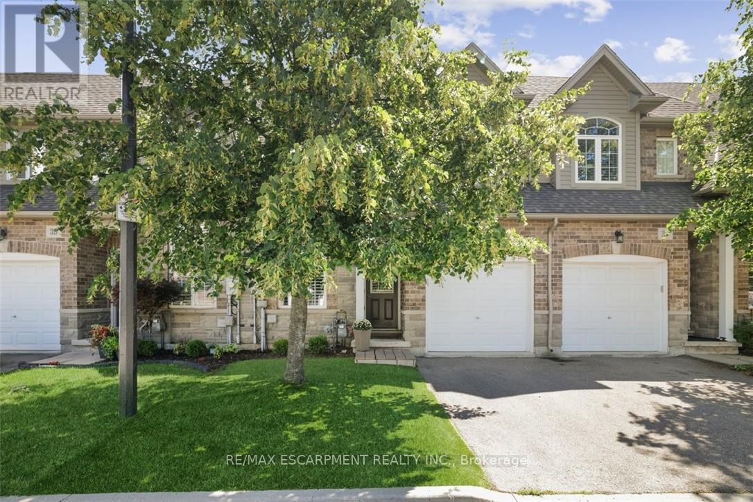 36 6 Atessa Dr, Hamilton, ON L9B 0C6