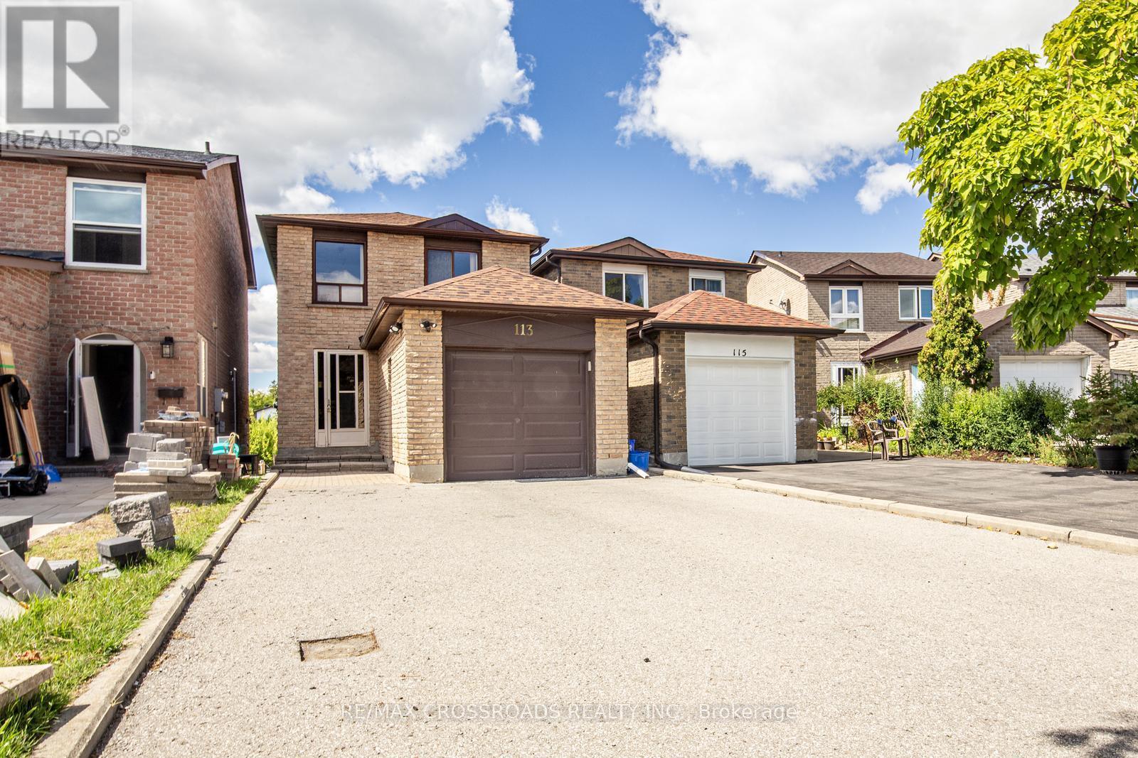 113 Bedale Cres, Markham, ON L3R 3N9