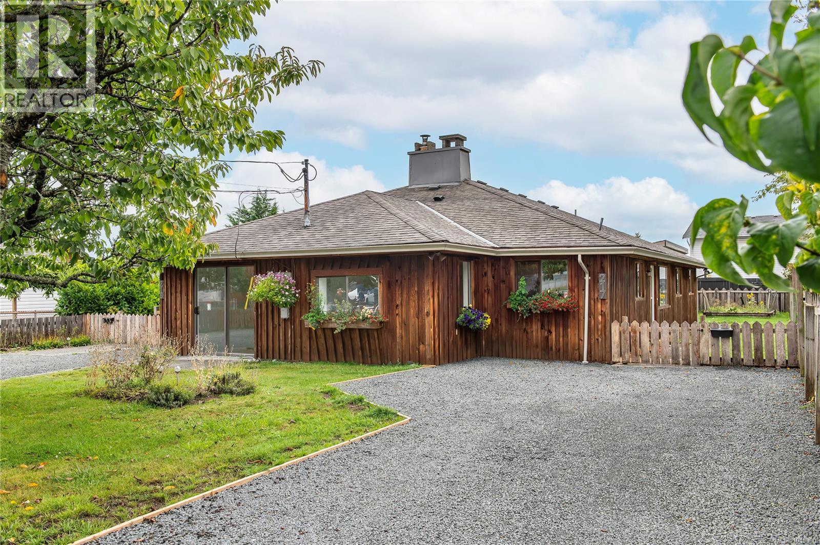 217 Larwood Rd, Campbell River, BC V9W 1S3