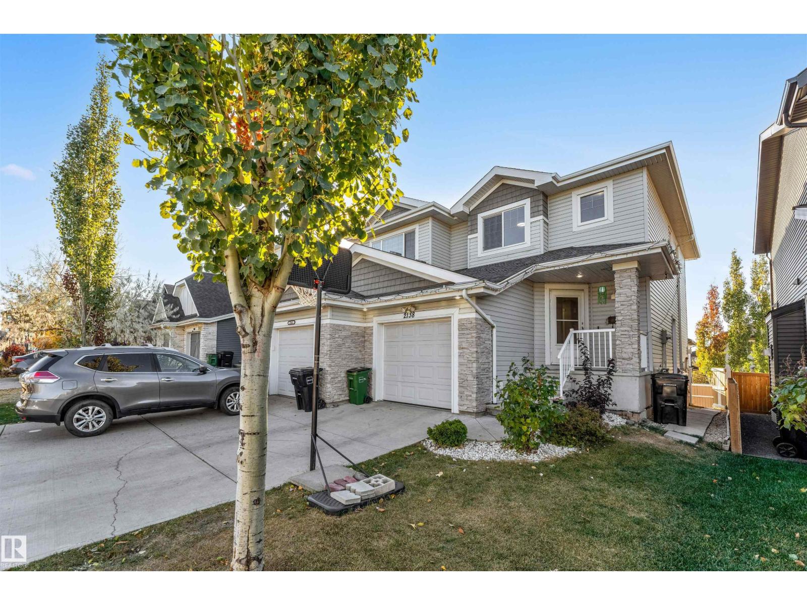 52 St Sw Unit 2138 #a, Edmonton, AB T6X 1X4