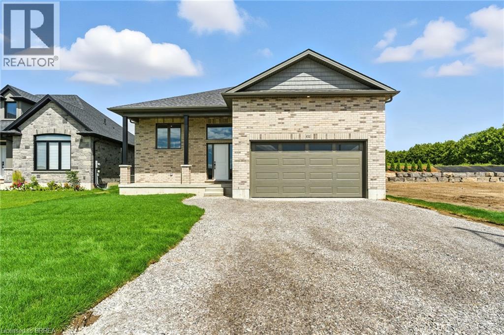 102 Vanrooy Trl, Waterford, ON N0E 1Y0