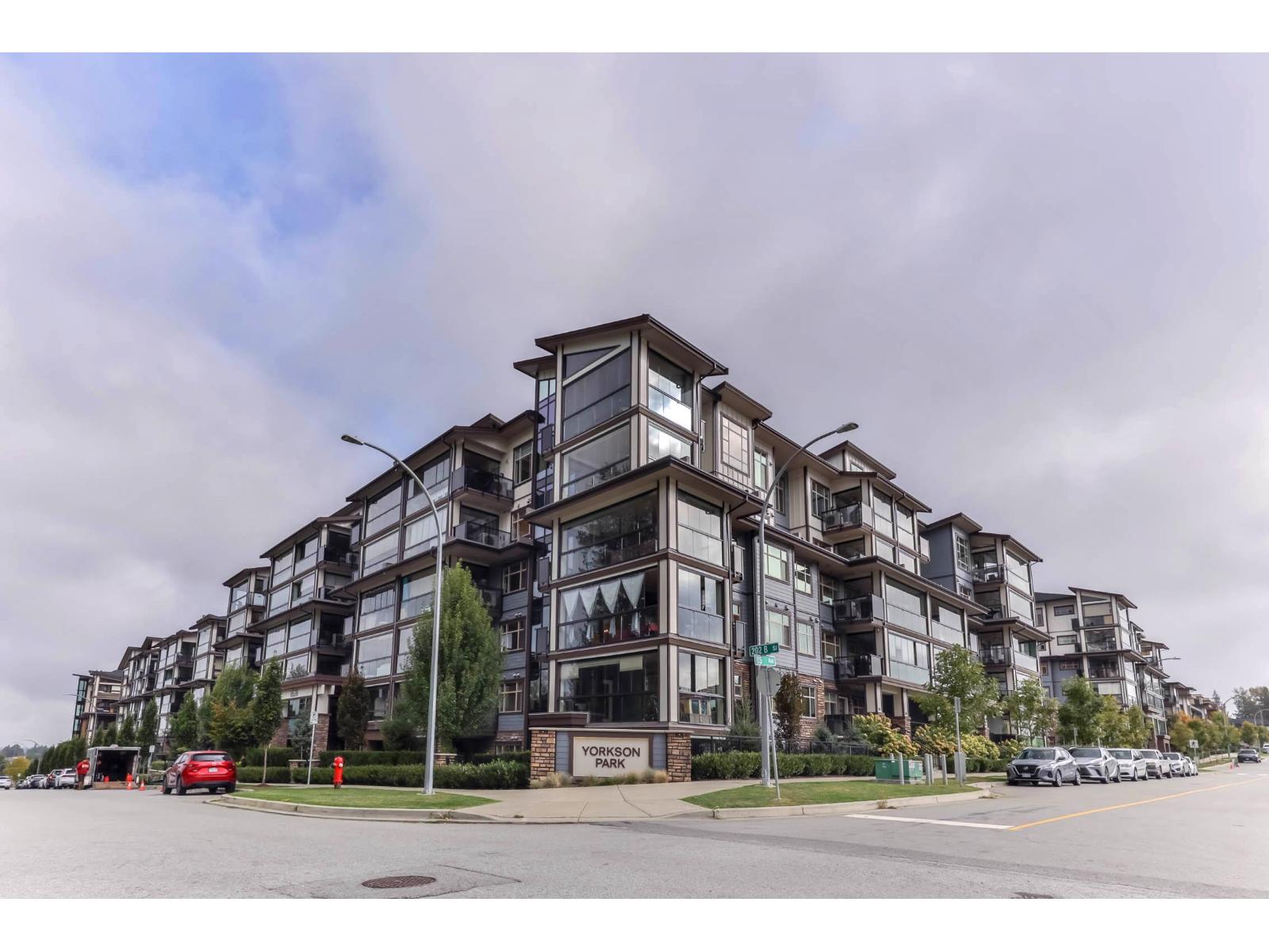 8526 202b Street Unit 206, Langley, BC V2Y 3L3