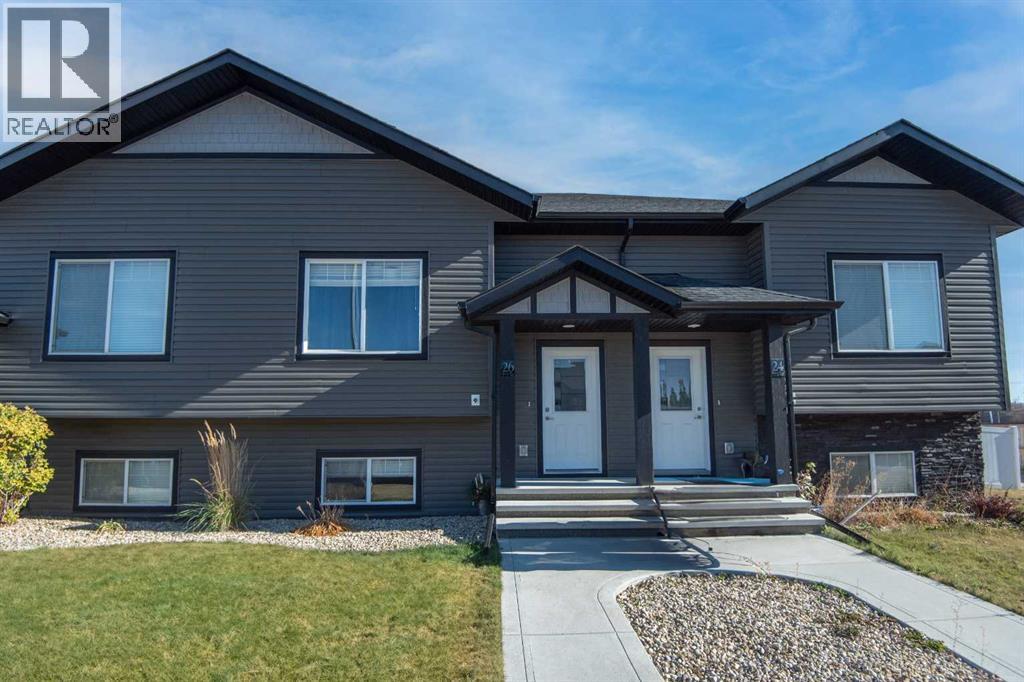 26 Hutton Pl, Penhold, AB T0M 1R0