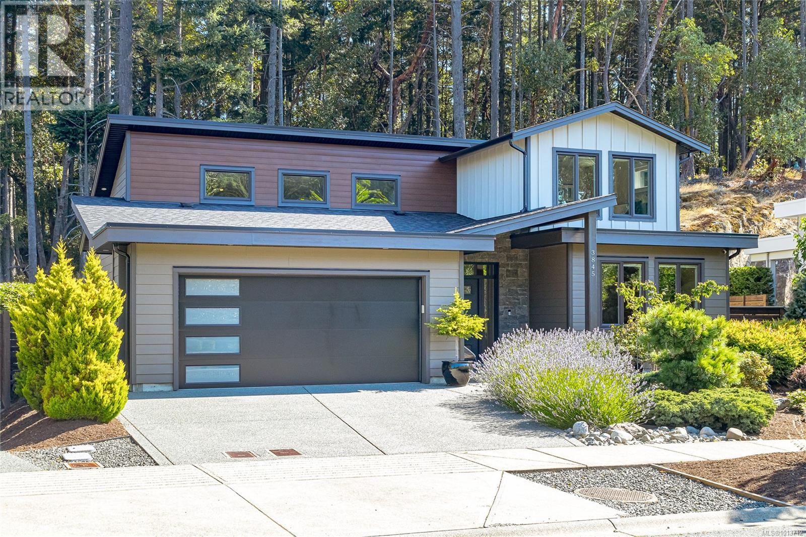 3845 Glen Oaks Dr, Nanaimo, BC V9T 0G8