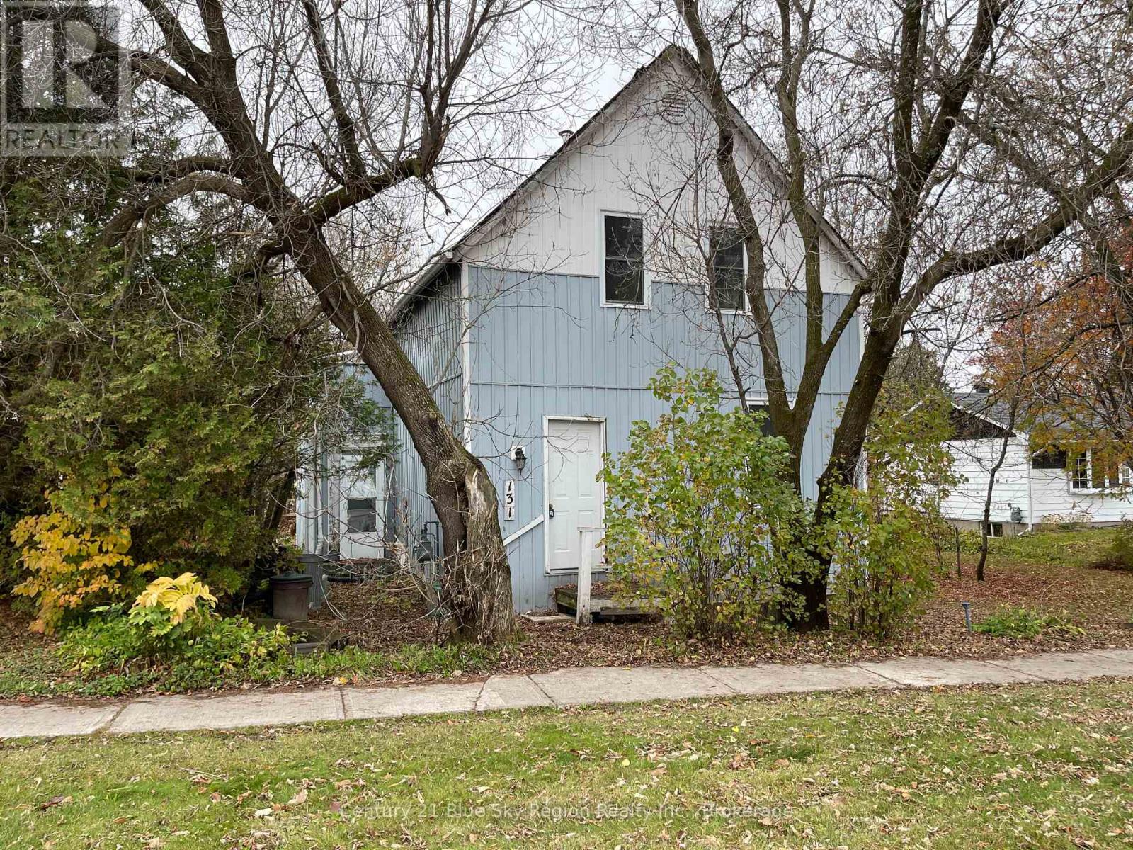 131 Edward St, Powassan, ON P0H 1Z0