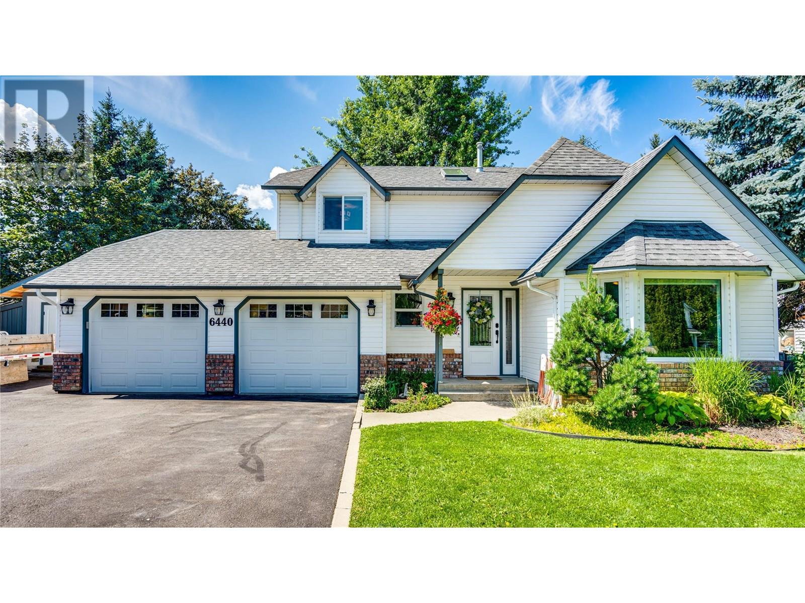 6440 Woodland Dr, Coldstream, BC V1B 3G7