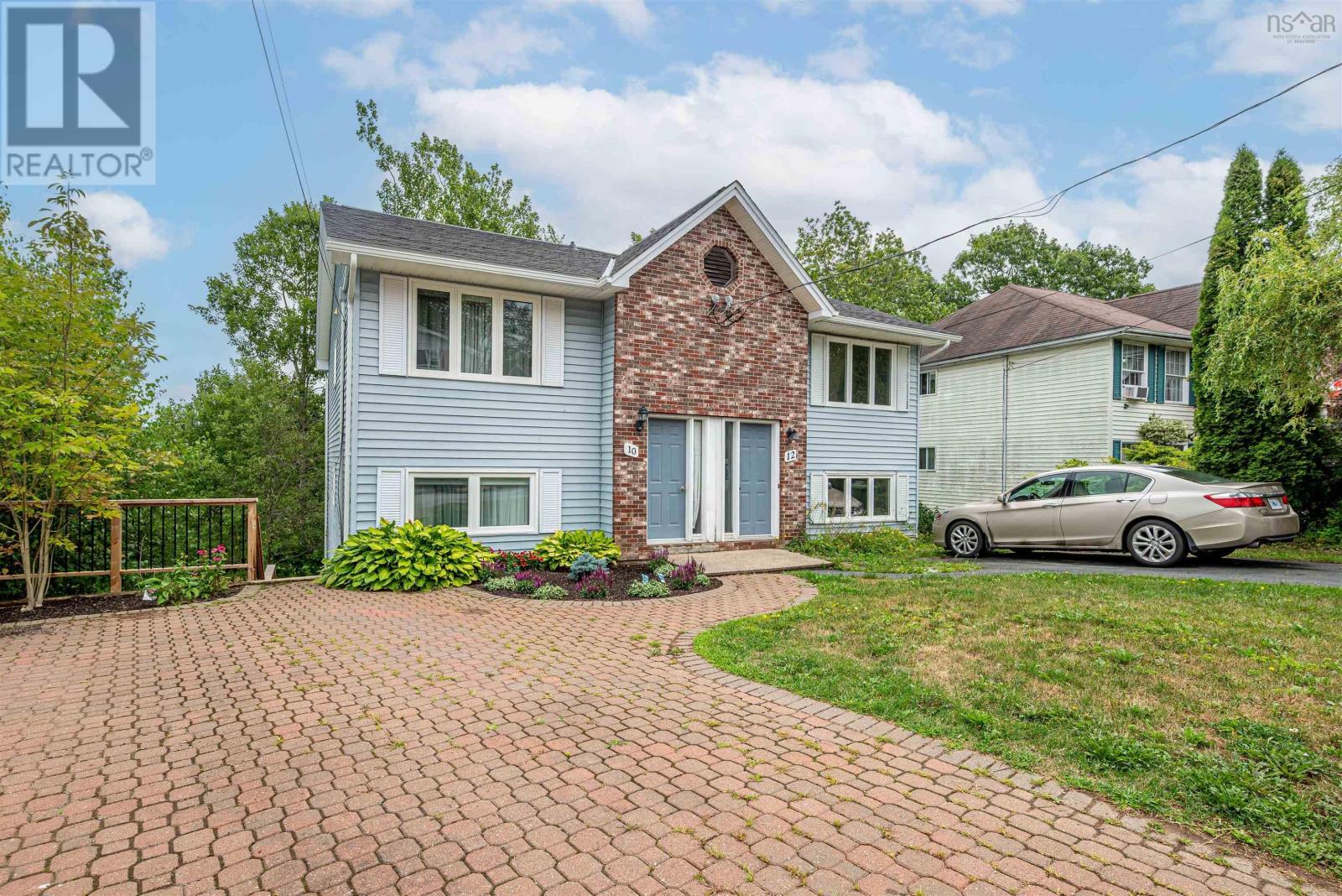 10 Carriage Way Ter, Lower Sackville, NS B4E 2H1