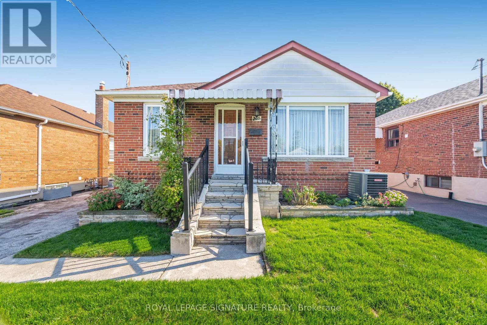 25 Marta Ave, Toronto Clairlea-birchmount, ON M1K 1V6