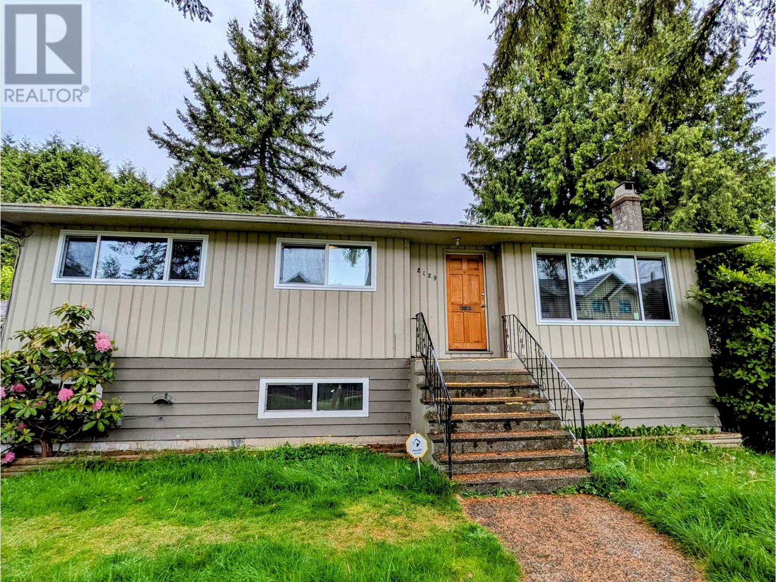2129 Rindall Ave, Port Coquitlam, BC V3C 1T9