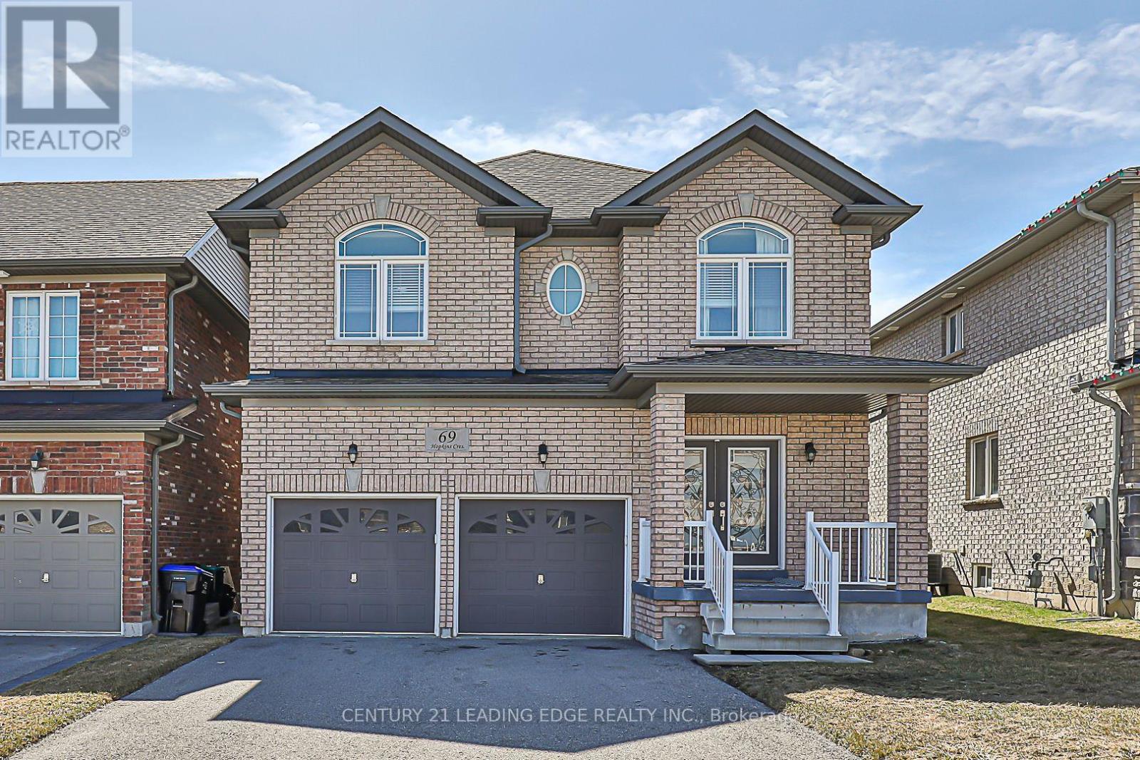 69 Hopkins Cres, Bradford West Gwillimbury, ON L3Z 0R7