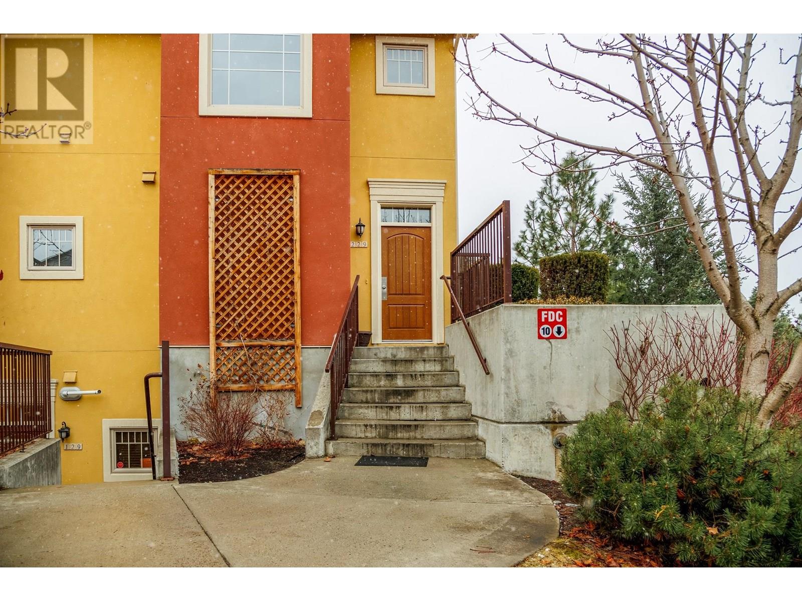 1795 Country Club Drive Unit 229, Kelowna, BC V1V 2V9