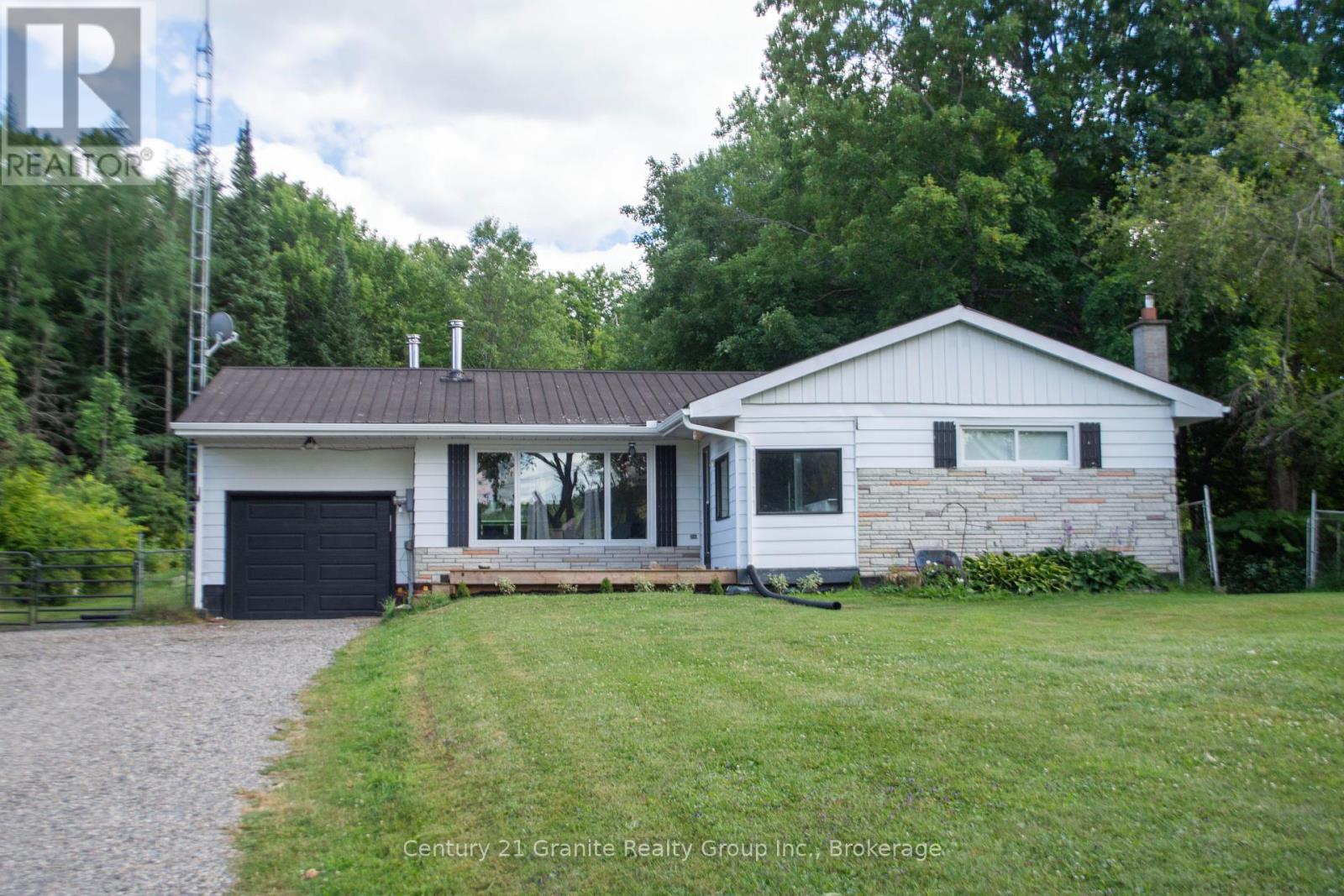 1229 Spring Valley Rd, Minden Hills, ON K0M 2K0