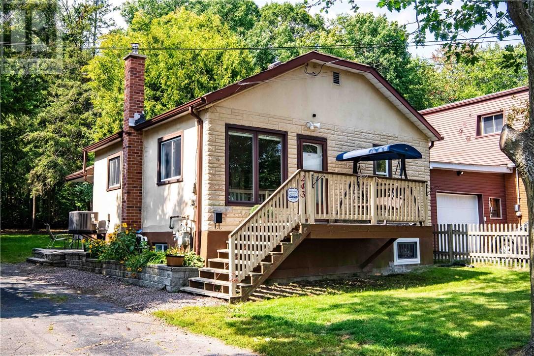 243 Somerset, Sudbury, ON P3B 3B1