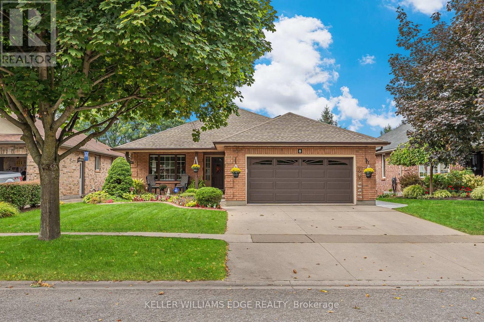 8 Oakridge Blvd, Pelham Fonthill, ON L3E 0R7