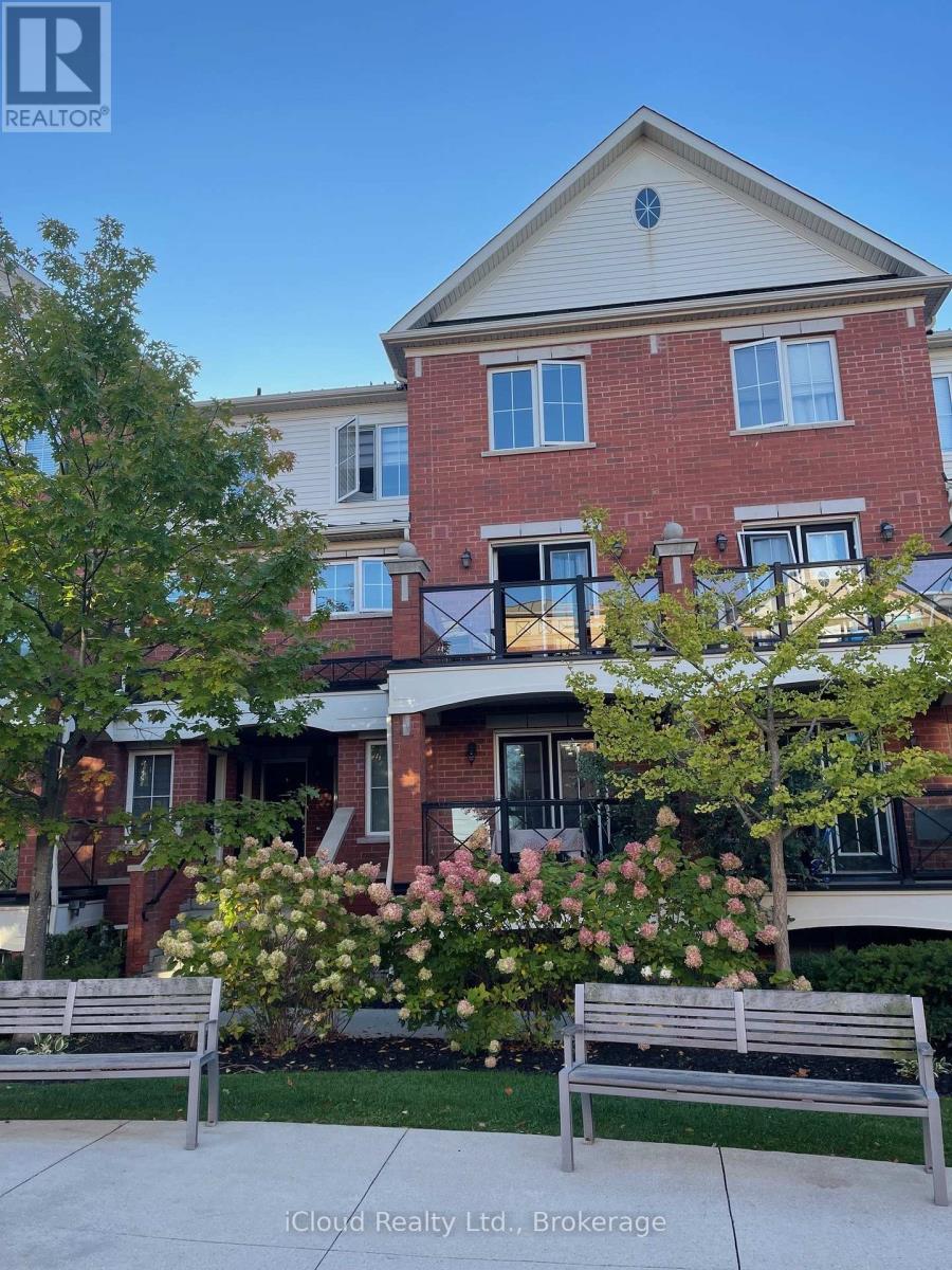 8 2492 Post Rd, Oakville, ON L6H 0G6