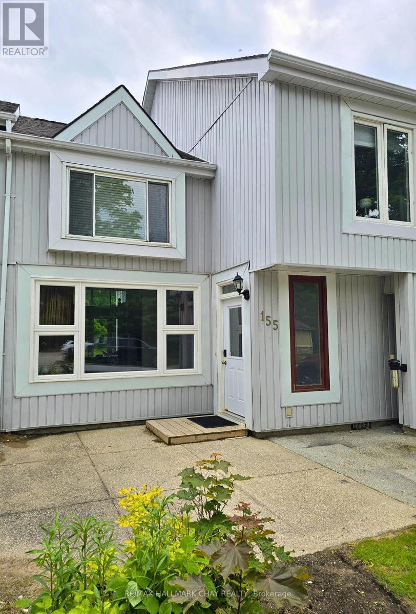155 Vacation Inn Dr, Collingwood, ON L9Y 5G4