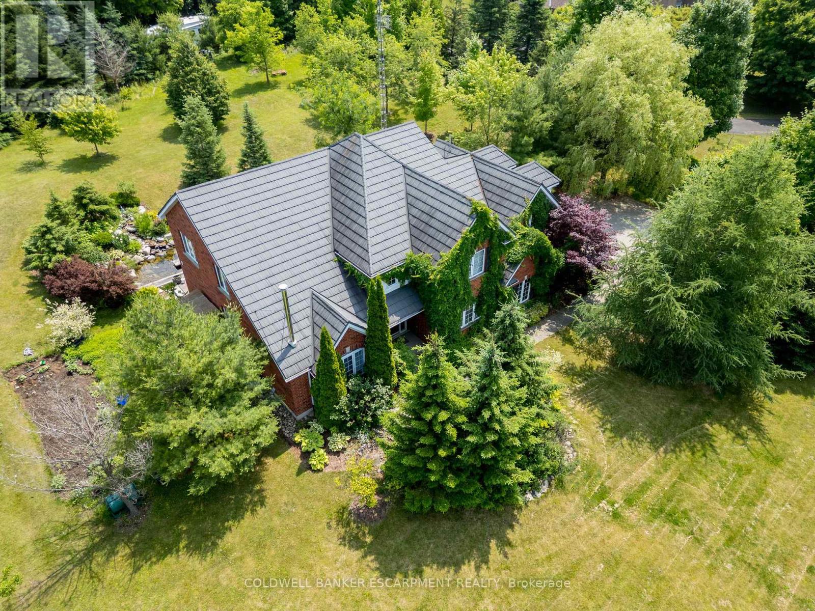 3 Morgan Dr, Halton Hills, ON L7J 2L7