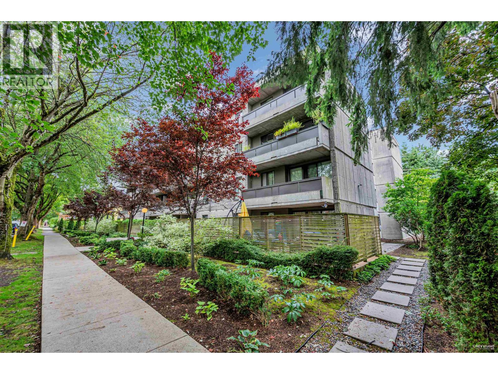 1867 W 3rd Avenue Unit 203, Vancouver, BC V6J 1K9