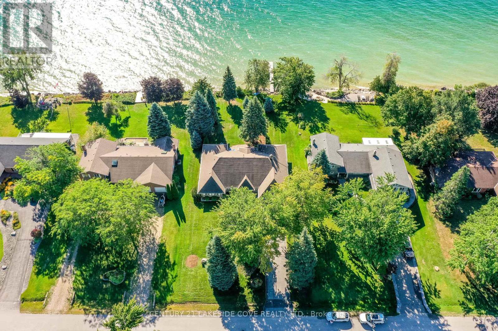 96 Bayshore Dr, Ramara, ON L0K 1B0