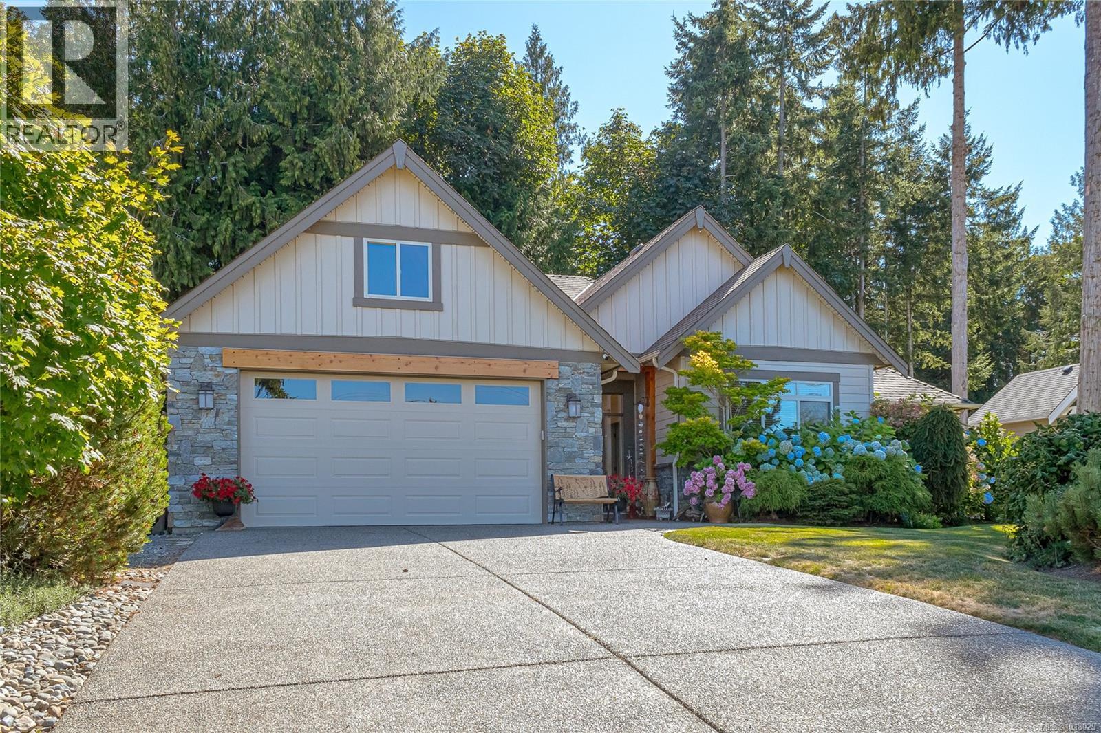 3888 Creekside Dr, Bowser, BC V0R 1G0