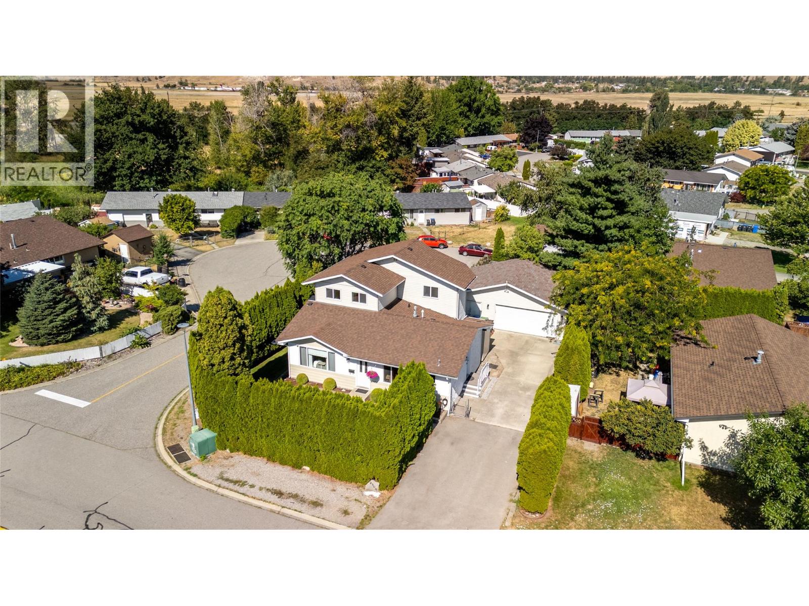 2509 Cornwall Dr, Penticton, BC V2A 6R8