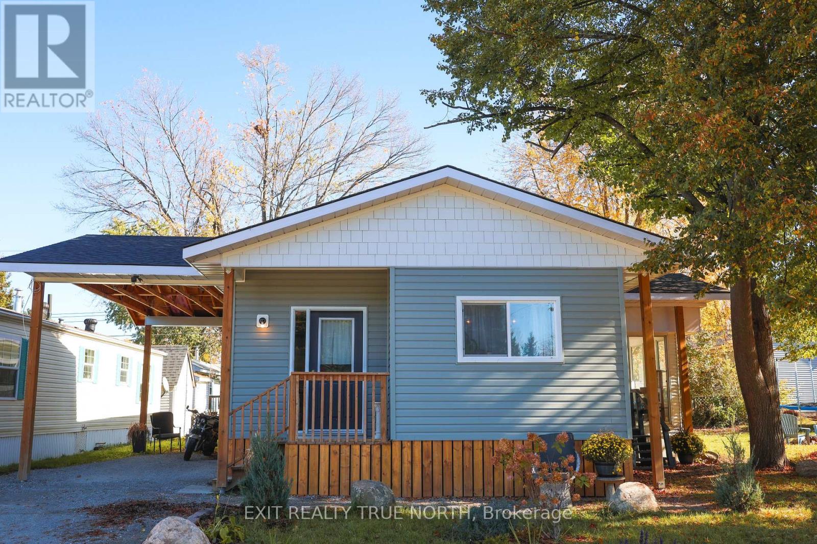 19 Vics Rd, Midland, ON L4R 0B9