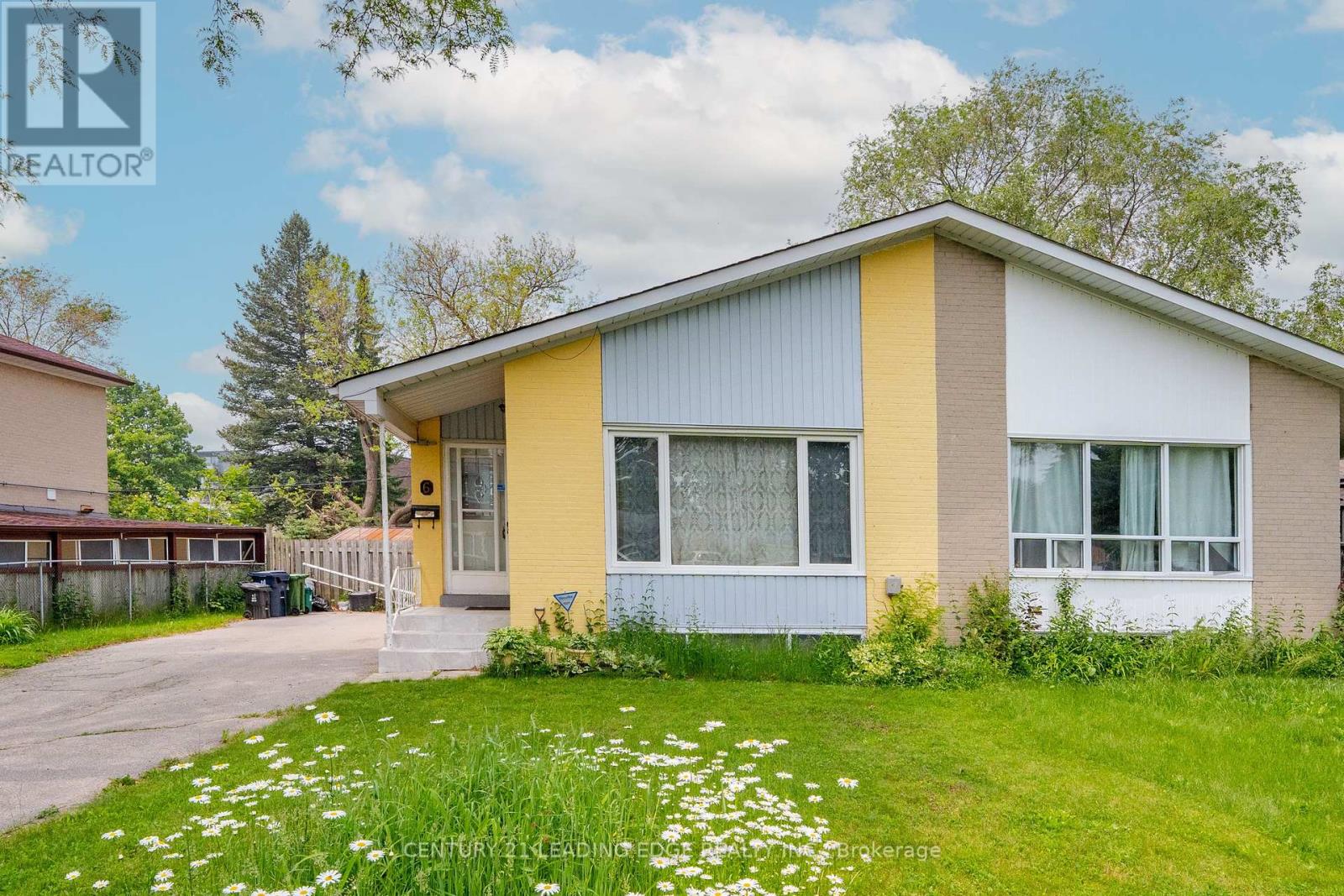 6 Ravenrock Ct, Toronto, ON M3A 2Y8