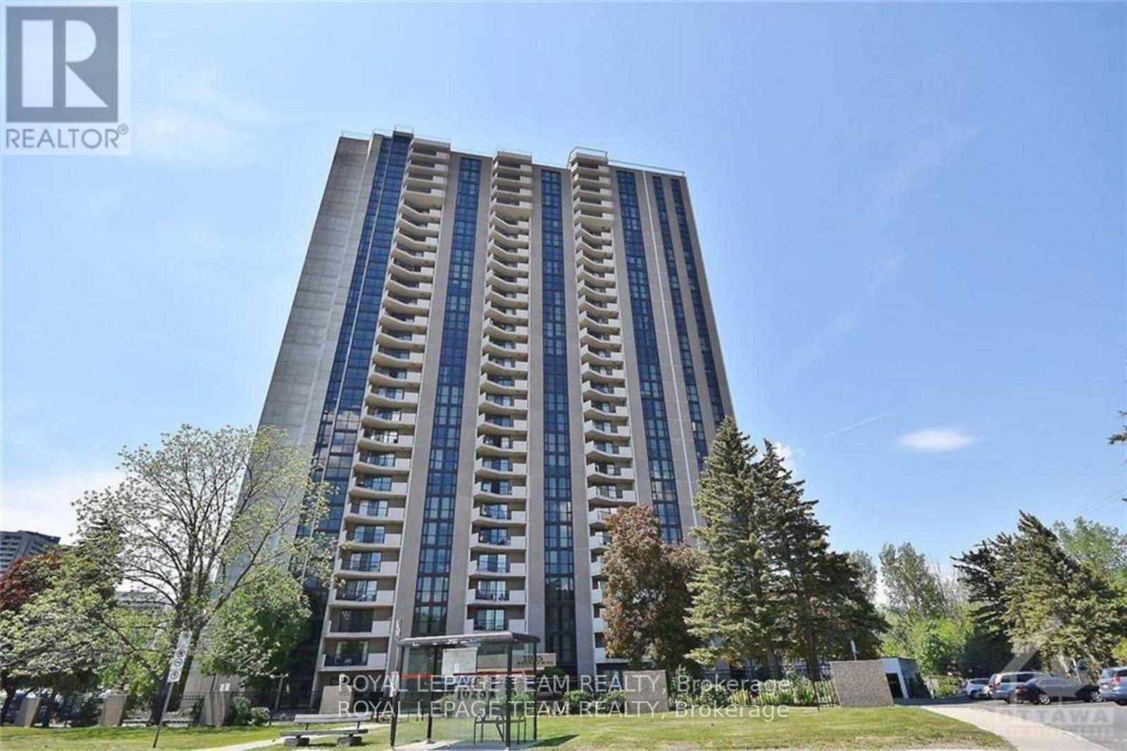 1103 1025 Richmond Rd, Ottawa, ON K2B 8G8