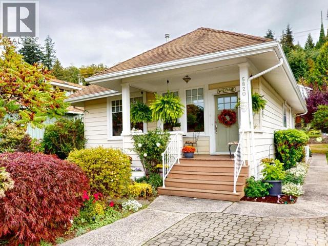 5820 Maple Ave, Powell River, BC
