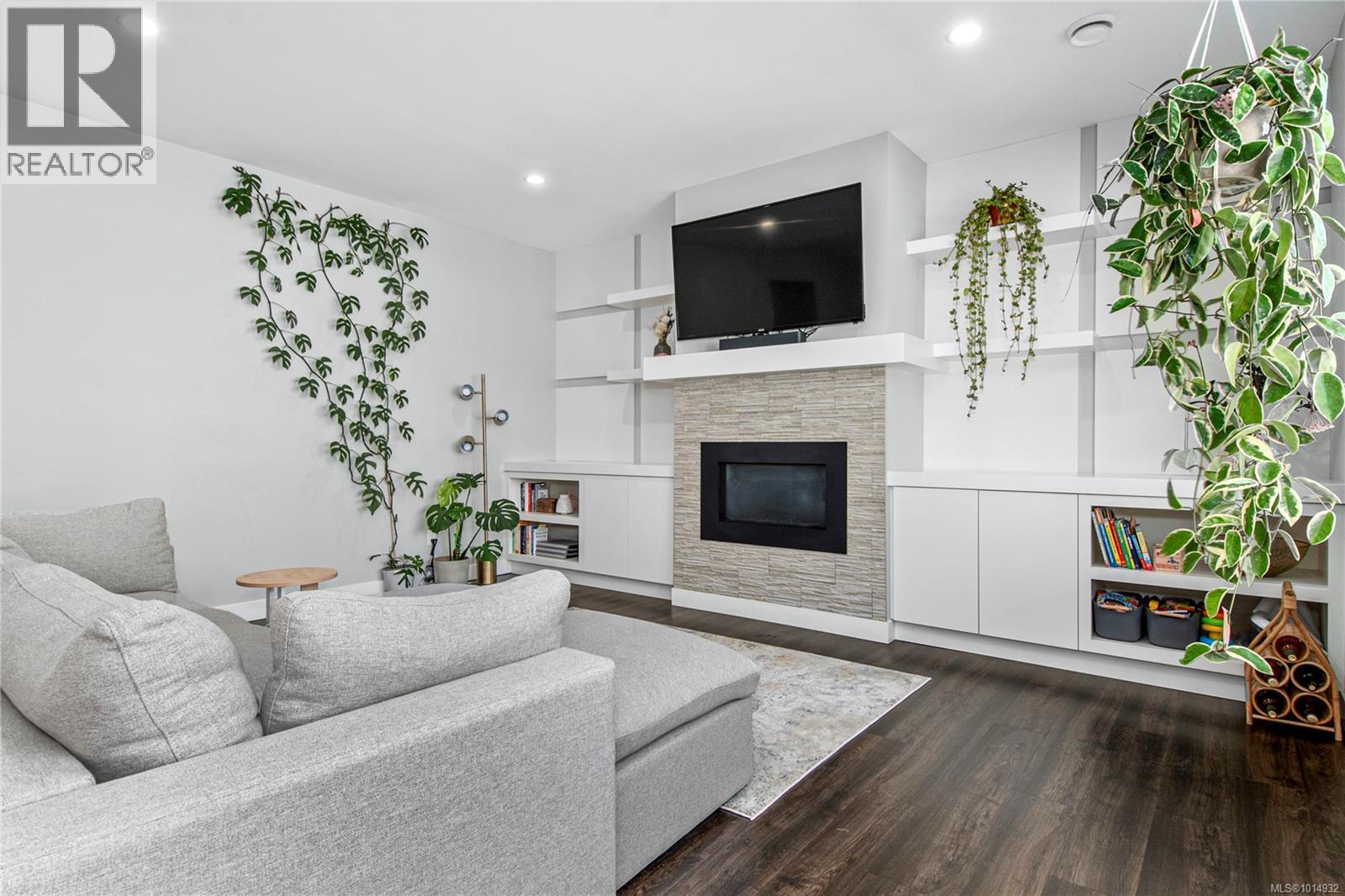 1580 Glen Eagle Dr Unit 2 Dr, Campbell River, BC V9W 0B3