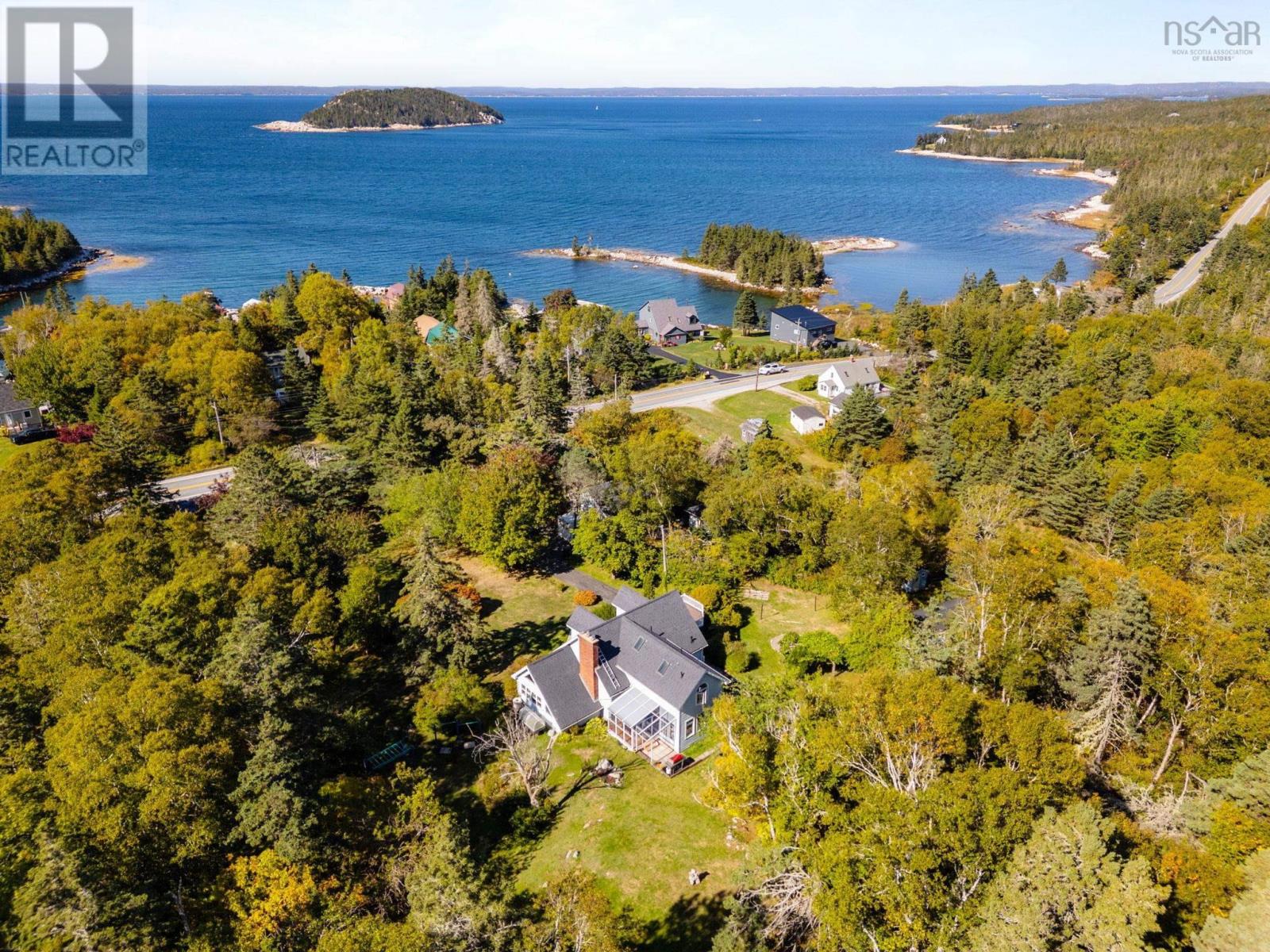 8979 Peggys Cove Rd Rd, Indian Harbour, NS B3Z 3P2