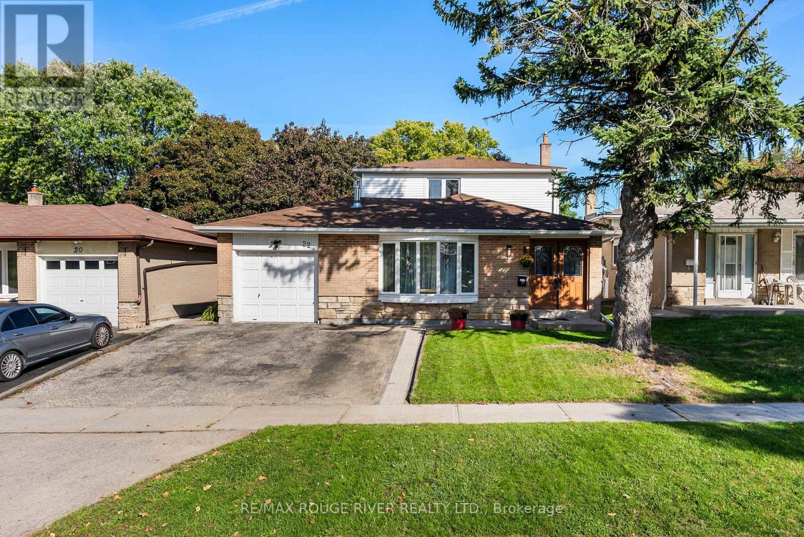 22 Tweedrock Cres, Toronto, ON M1E 4L5