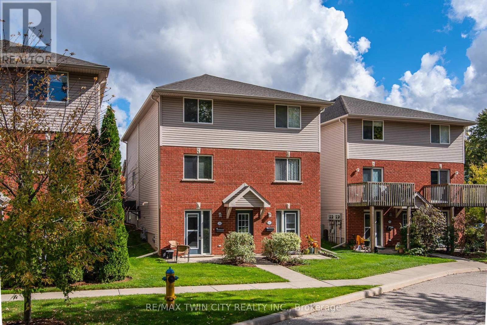 8 Unit 139 Brighton St #d, Waterloo, ON N2J 4Z5