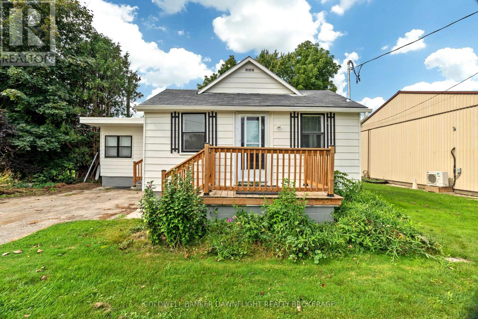 82 London Rd, Bluewater, ON N0M 1X0