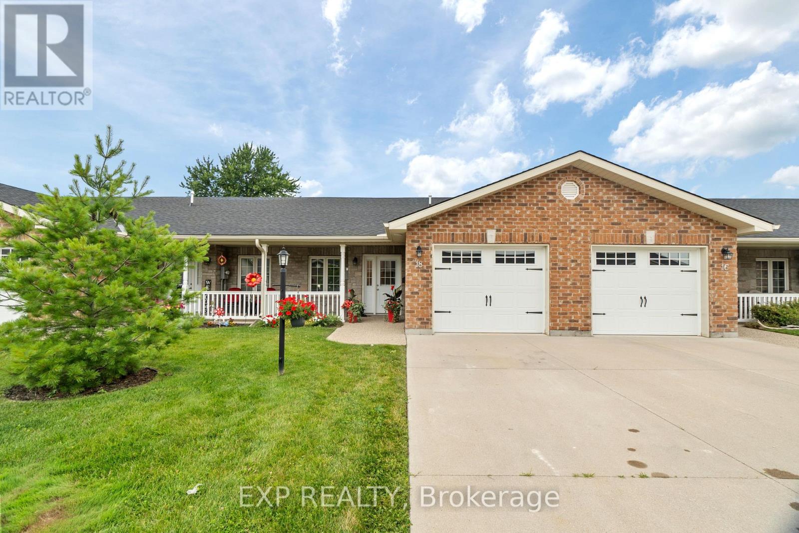 18 Devon Dr, South Huron, ON N0M 1S3