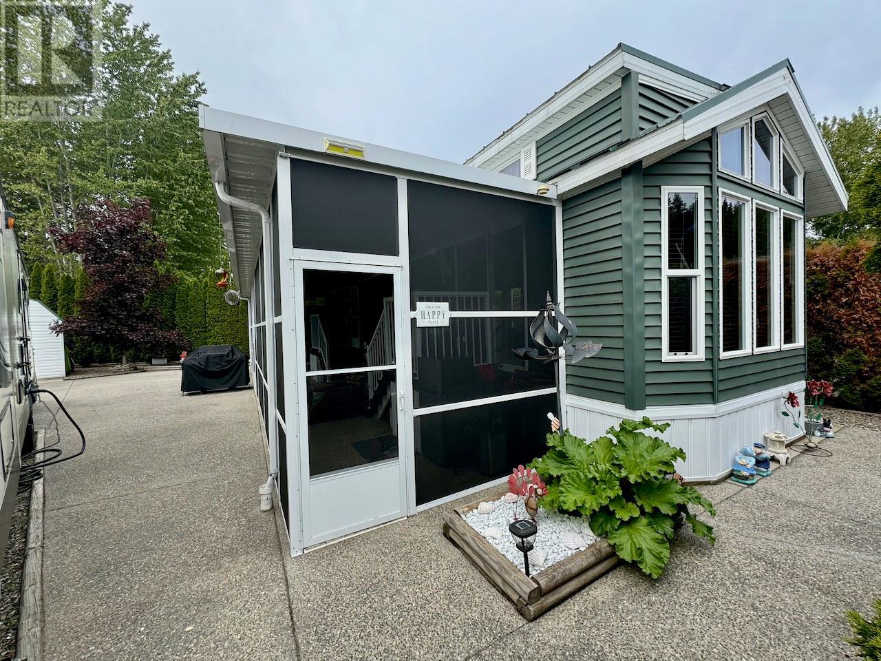 2633 Squilaxanglemont Road Unit 55, Lee Creek, BC V0E 1M4