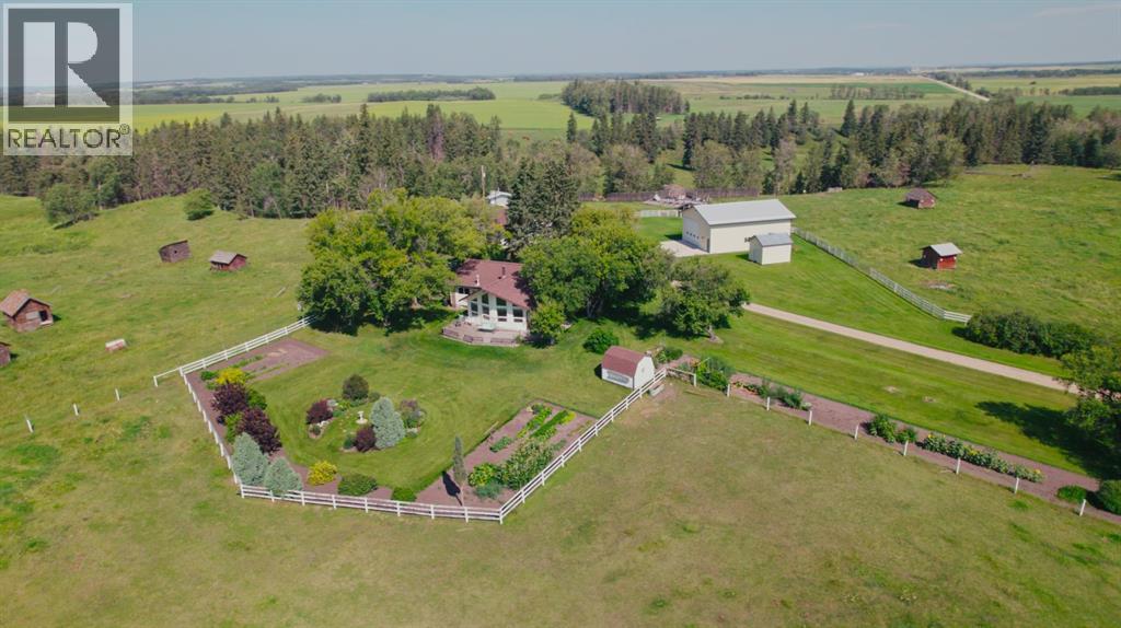 440042 Range Road 274, Rural Ponoka County, AB T4J 1R4