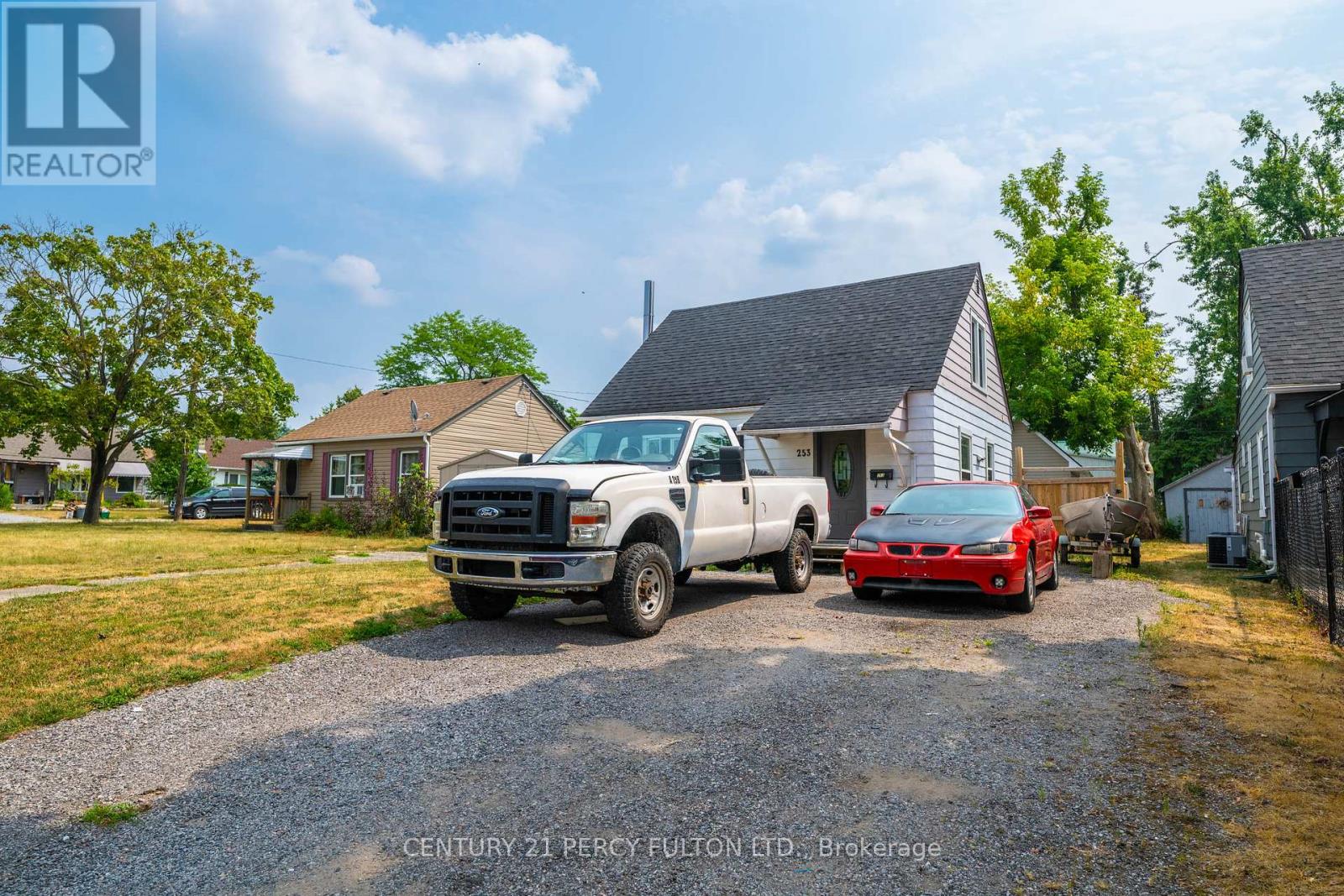 253 Princess Elizabeth Cres, Kawartha Lakes, ON K9V 1P2