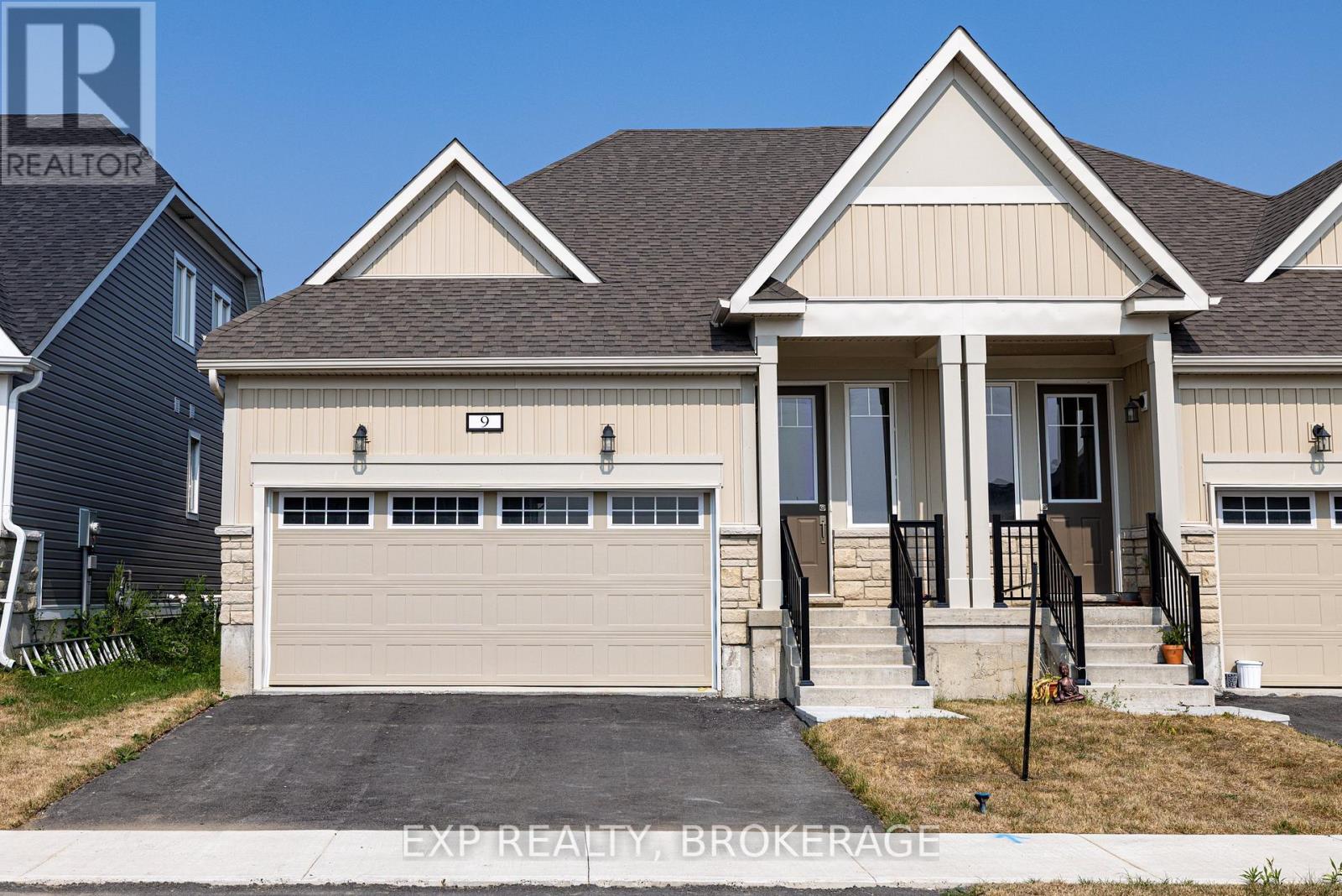 9 Golf Links Dr, Loyalist Bath, ON K0H 1G0