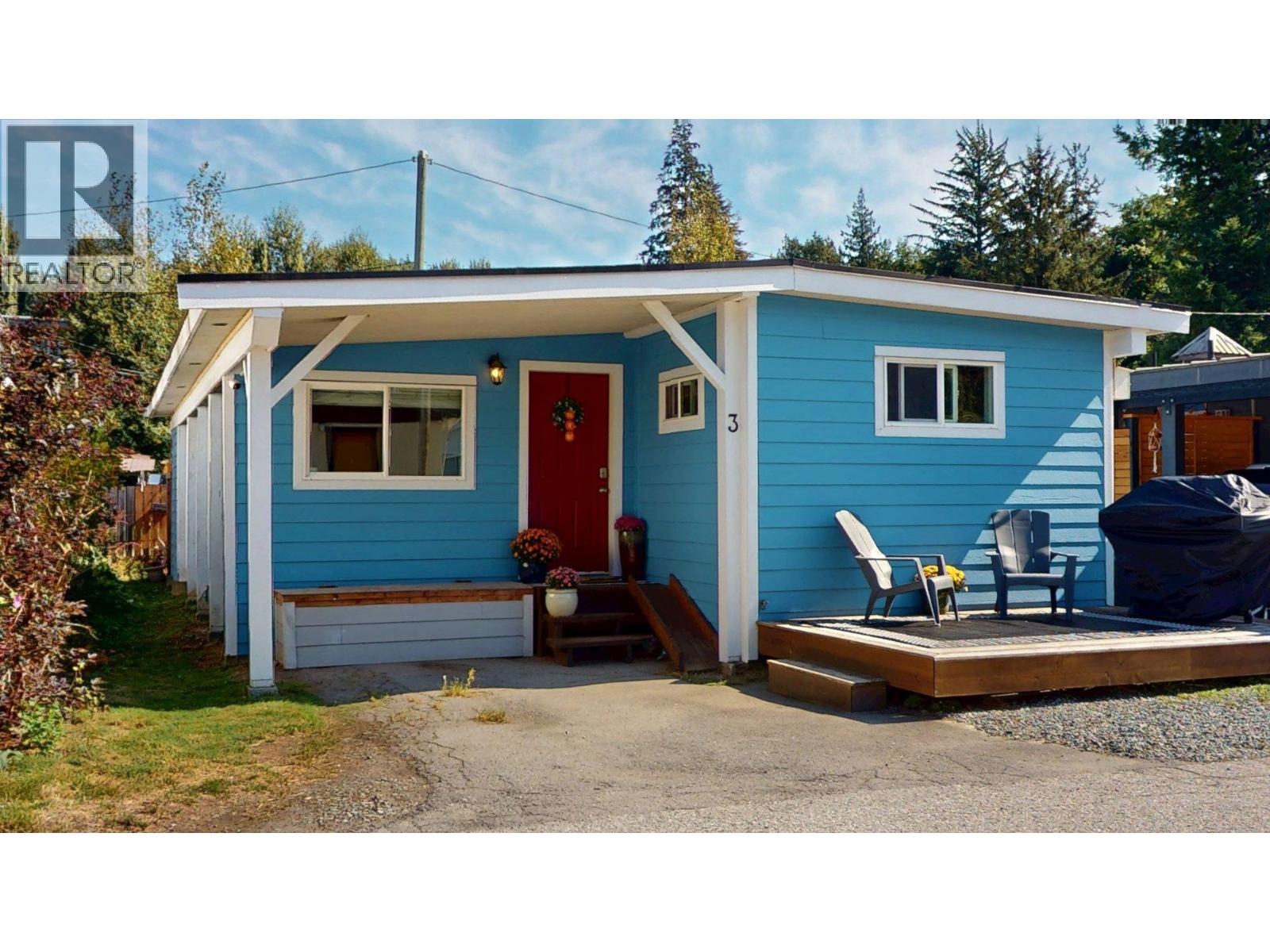 39768 Government Road Unit 3, Squamish, BC V8B 0G3