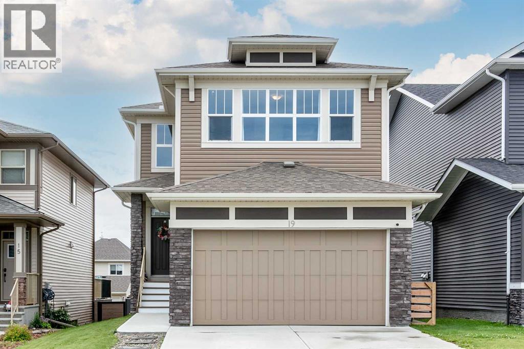 19 Heritage Hts, Cochrane, AB T4C 2R4