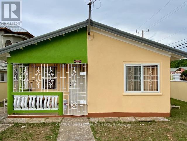 2 Moltan Close E, Jamaica, ON