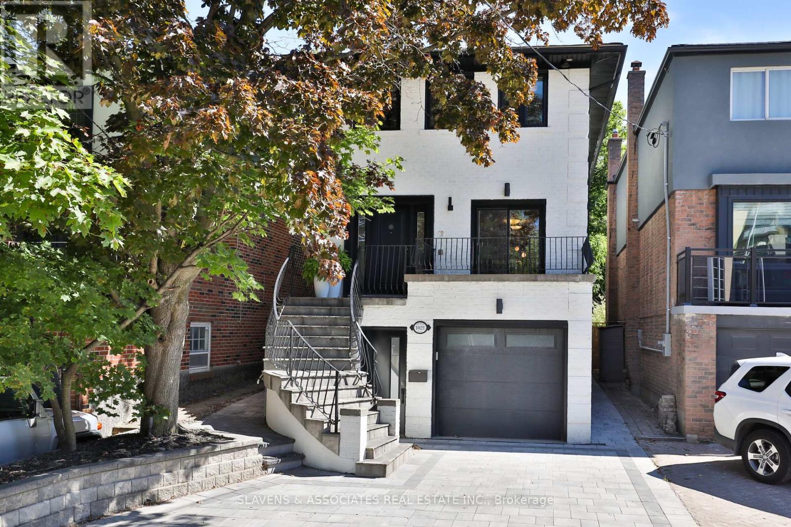 1021 Spadina Rd, Toronto, ON M5N 2M7